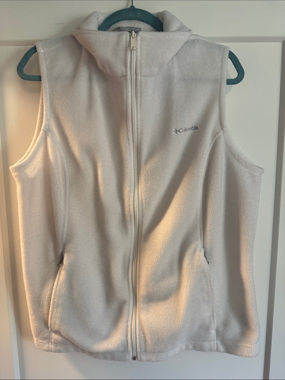 Columbia Women's Cream Fleece Vest with Zip Front